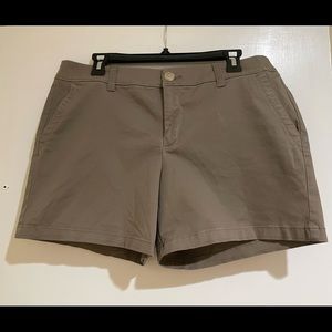 Liz Claiborne classic shorts. Light brown color, size 10. Excellent condition.